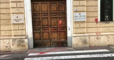 INOPPORTUNI  AFFERMAZIONI PROVVEDITORE FGP SARDEGNA IN CONFERENZA A ISILI
